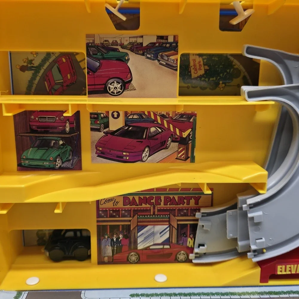 Vintage REALTOY Playset Car Carrying Case With 20 Mixed Cars Old/New - Rare‎